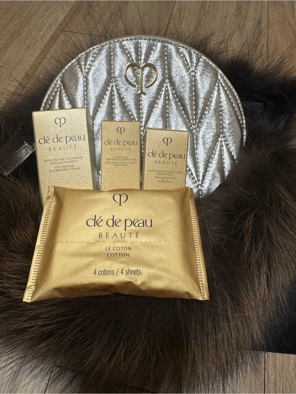 cle de peau Gold Skincare 5 PieceTravel Set with Metallic Pouch